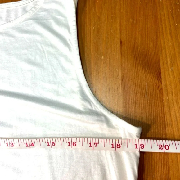Cable & Gauge Womans  Sleeveless White Top - Picture 5 of 8